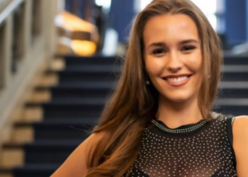 xHamster macht Laura Müller ein Porno-Angebot