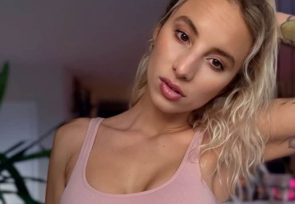 Hanna Secret gehört zu den bekanntesten deutschen Pornostars